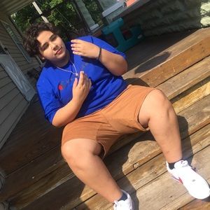 Meet your Posher, Celeste